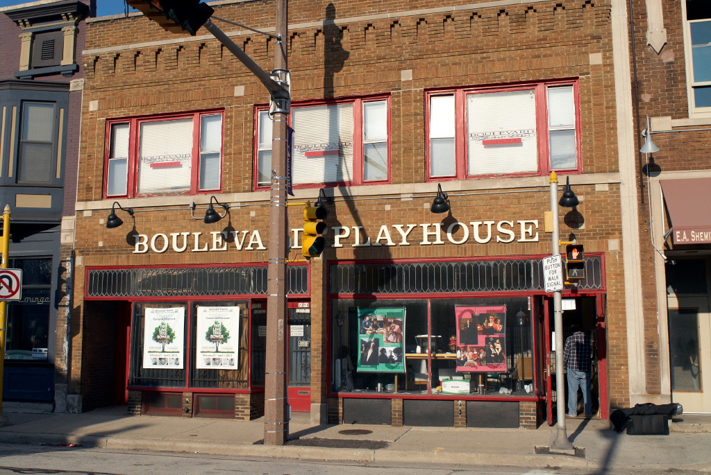 Boulevard Theatre on Kinnickinnic Ave